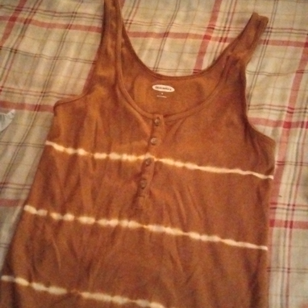 Old Navy medium brown for buttons down